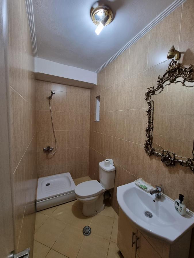 City Center Apartment 1 Sarandë Esterno foto