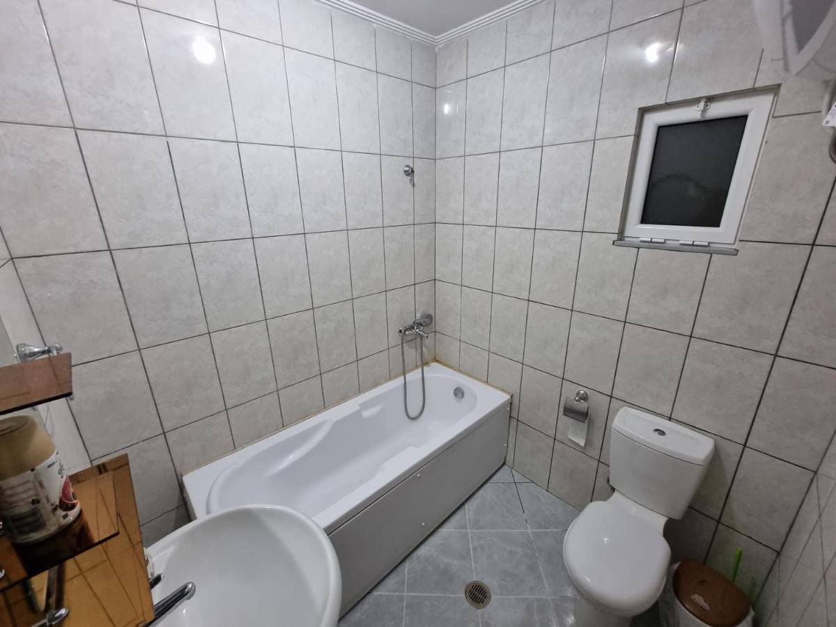 City Center Apartment 1 Sarandë Esterno foto
