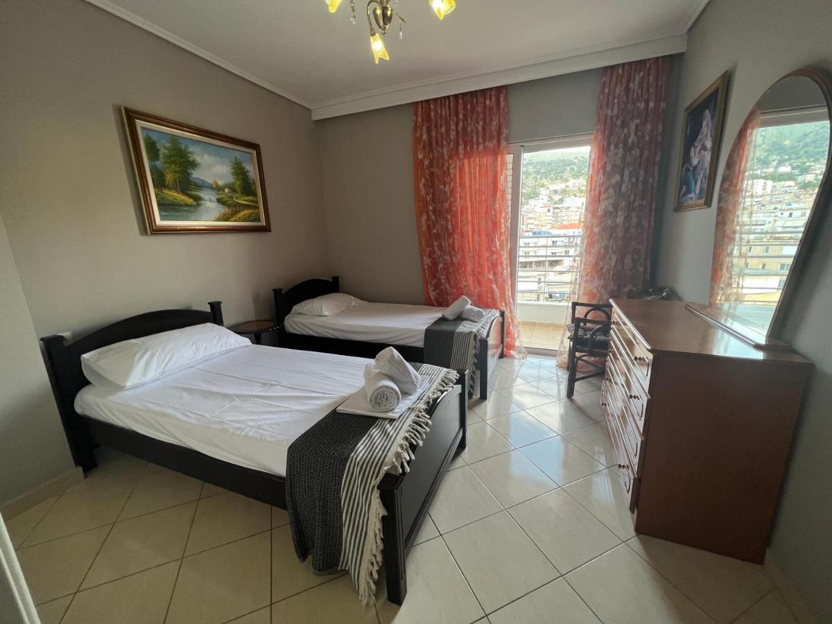 City Center Apartment 1 Sarandë Esterno foto
